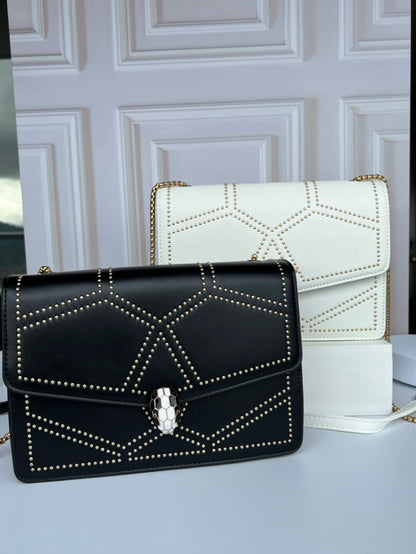 Bolso Nápoles – Elegancia con Detalles Dorados